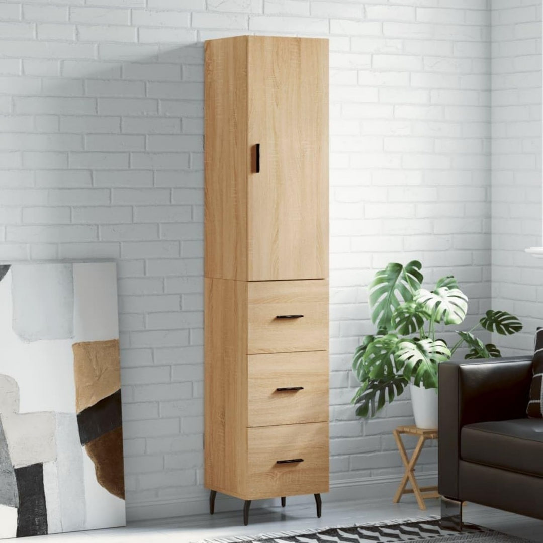 Der Hochschrank misst 34.5 x 34 x 180 cm in Eichenbraun