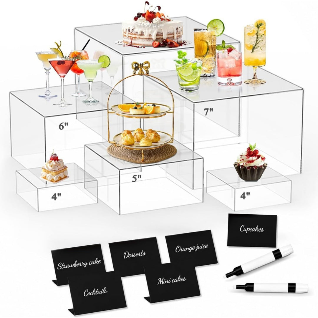 Eine stapelbare Form ergaenzt das Sideboard