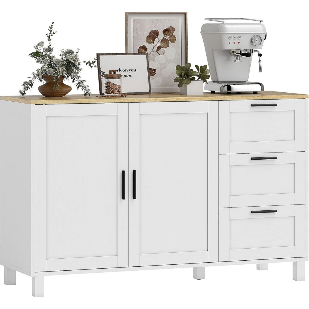 Sideboard mit sanft schliessenden Fronten, Schubladen und verstellbaren Ablagen